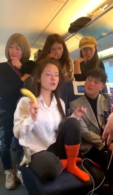 网红公司的拍戏现场视频,揭秘拍戏现场真实瞬间